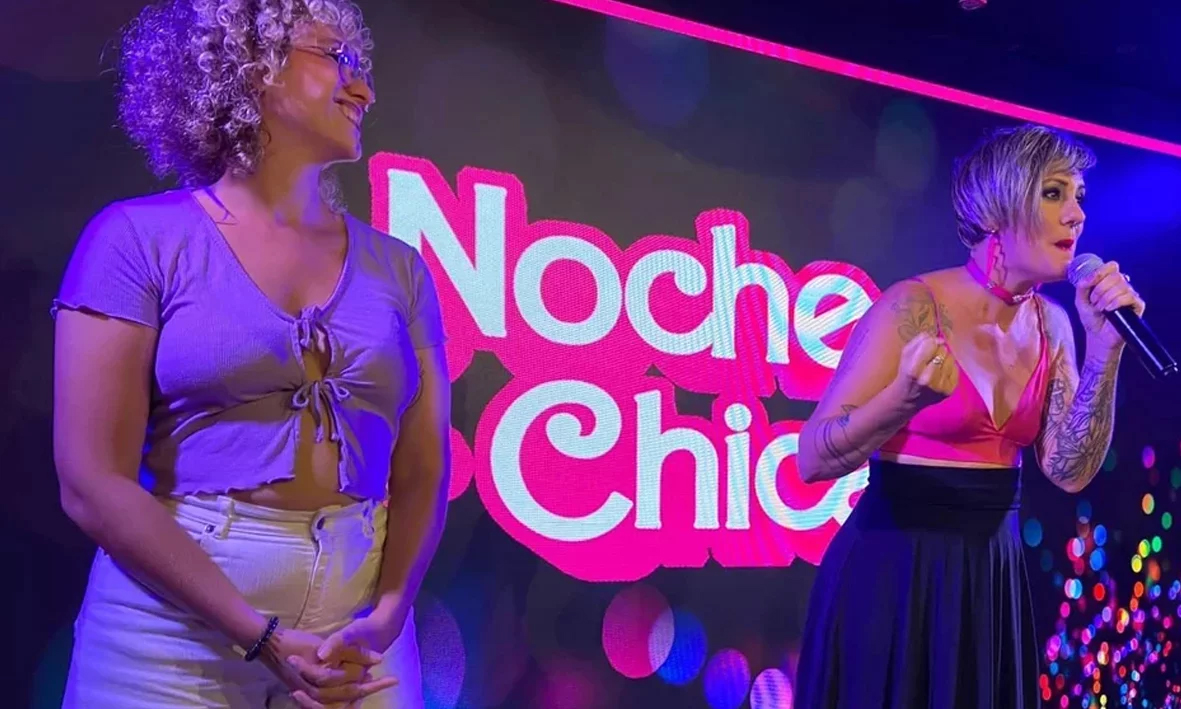 noche de chicas risatown unarisamas v